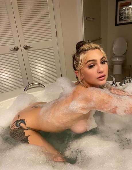 schoolgirldiary onlyfans porn leaks