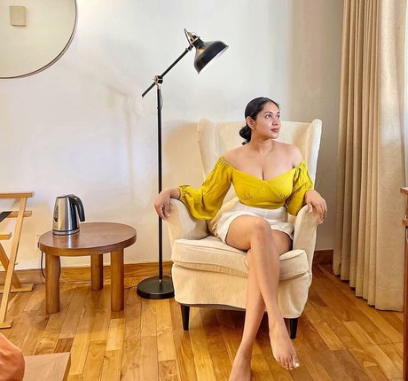 Nimesha Jayarathne leak onlyfans porn