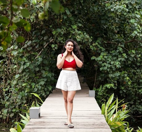 Nimesha Jayarathne onlyfans leak