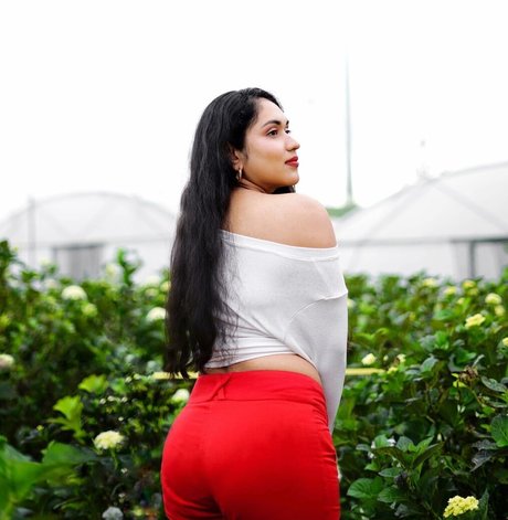 Nimesha Jayarathne only fans sex