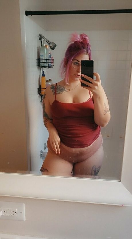 strwbrry cream onlyfans naked pics