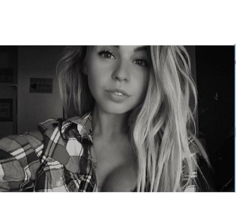 shannonc942 onlyfans ass