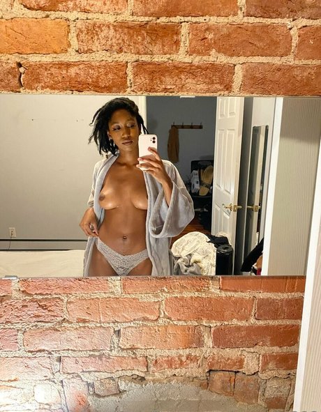 koraelle222 nudes onlyfans leak