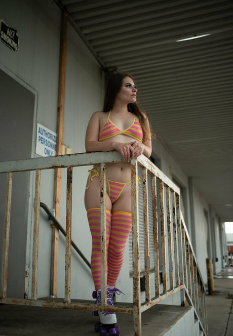 alicemarchfree only fans nude leaks