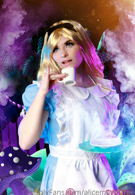 alicemarchfree onlyfans leaked naked