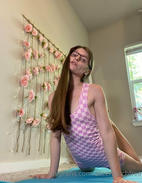 alicemarchfree porn onlyfans
