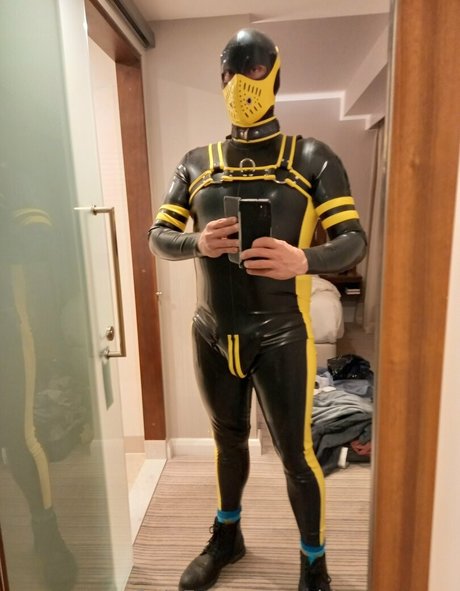 rubbersorcerer hot onlyfans