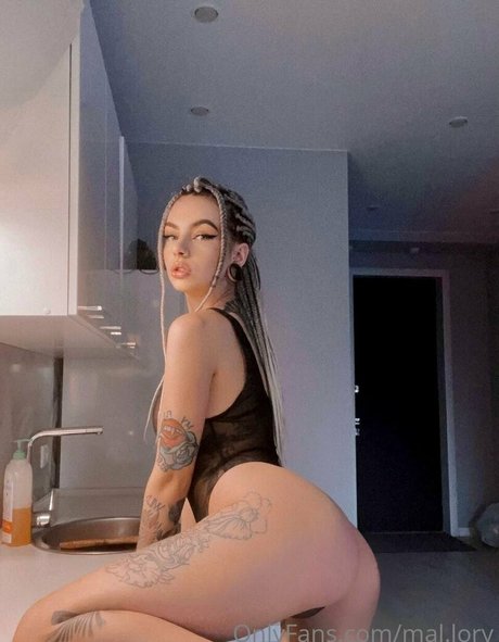 mal lory nude leaks onlyfans