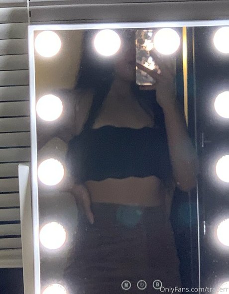 tracerr onlyfans model