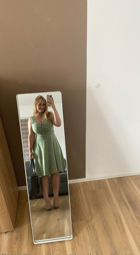 the blonde the brunette onlyfans sex