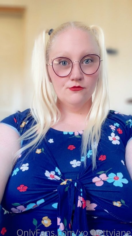 xo bettyjane only fans pictures