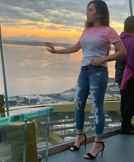 Sukh Bains onlyfans model