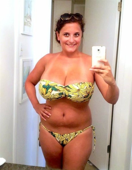 Avery Harwood leaked onlyfans nude