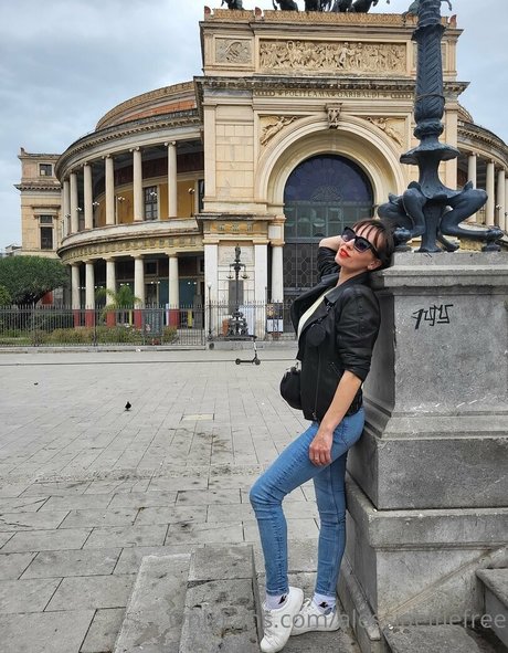 alessiaelfiefree Profile pic