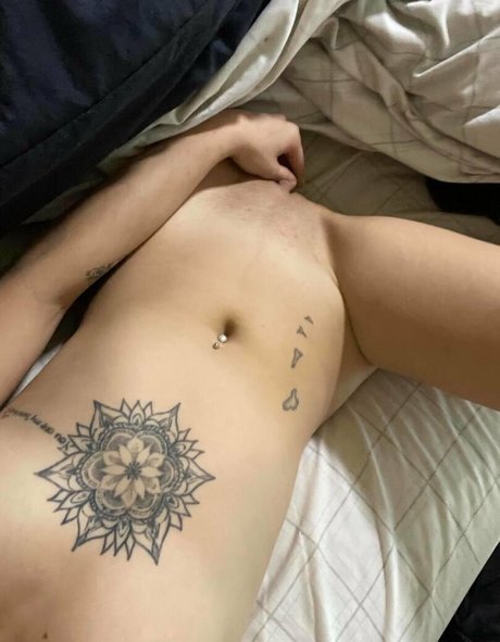 loloplayb onlyfans pics