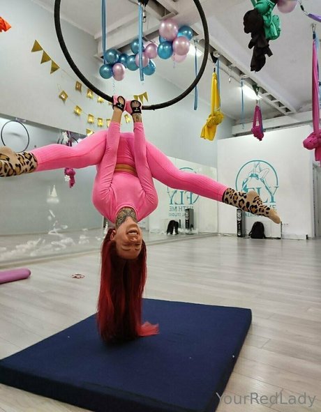 yourredlady onlyfans leaks