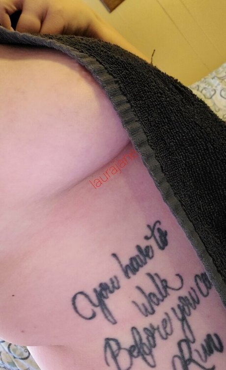 laurajaneuncensored onlyfans nude porn