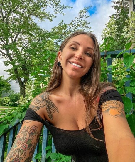 Christine Cote nsfw onlyfans