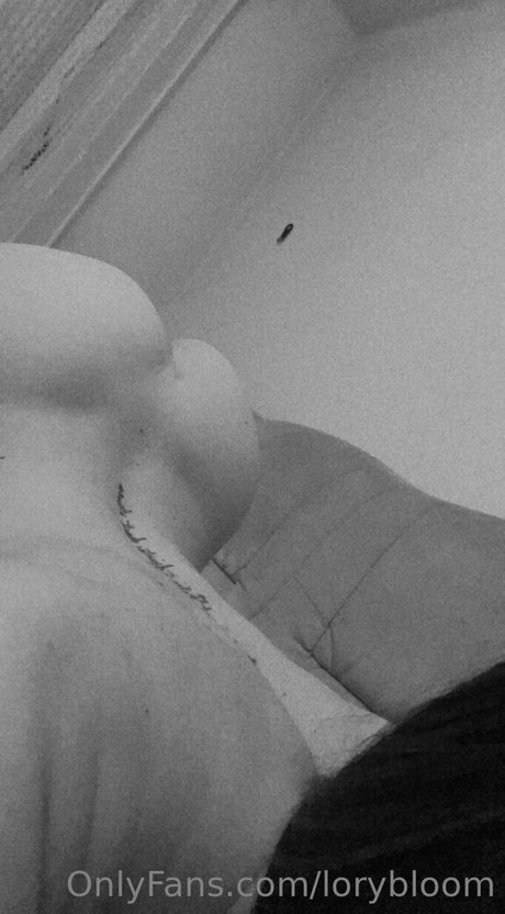 lorybloom onlyfans leaked