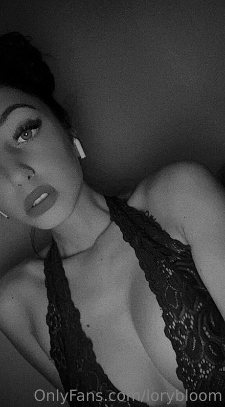 lorybloom ass onlyfans