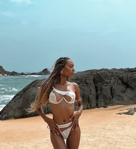 Mary Senn onlyfans leak