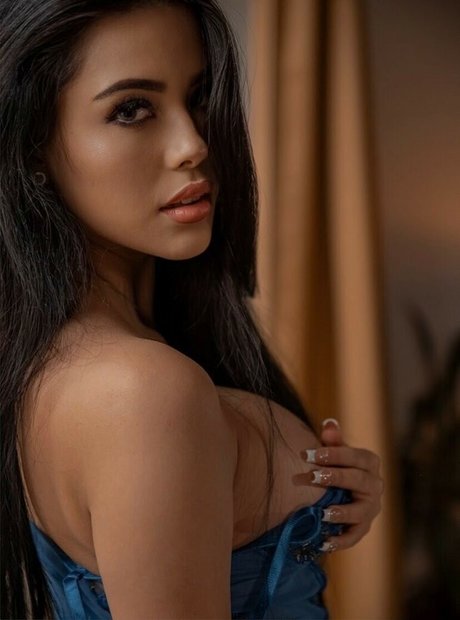 mia paulina on onlyfans