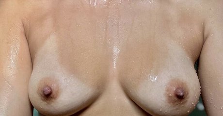 Novinha Do Corno naked onlyfans