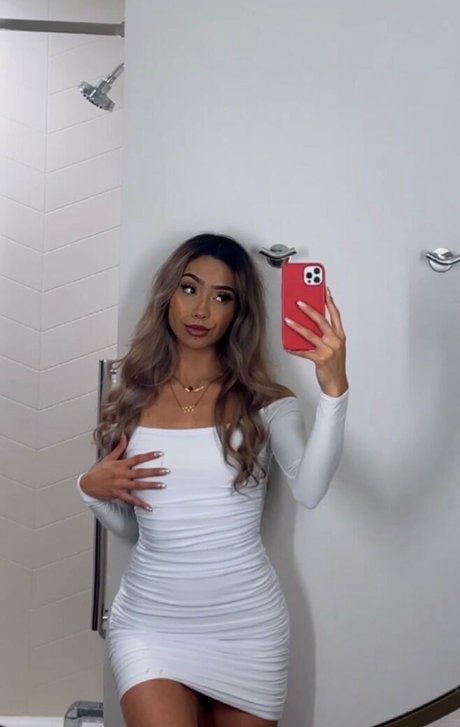 aashleygiselle onlyfans strip tease