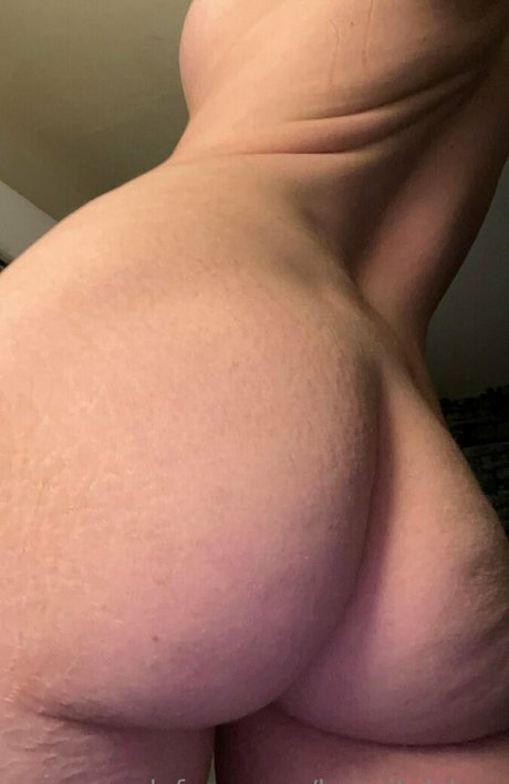 Bitsy Hanas onlyfans posts