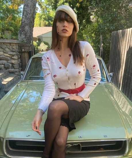 Sophia Tatum onlyfans strip tease