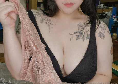 peachsoju princess onlyfans nudes leaked