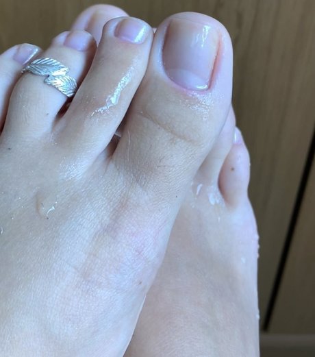 Caliupe feet onlyfans leaks.