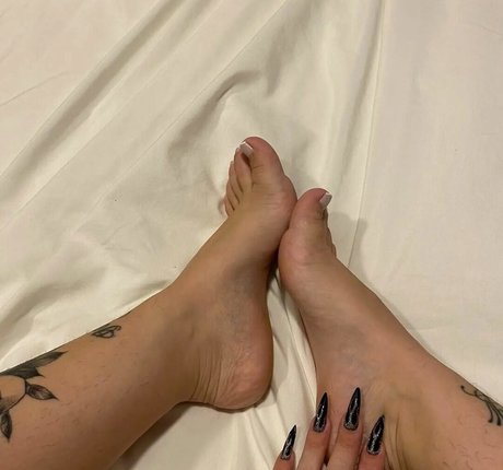 Stesereia naked onlyfans leaks