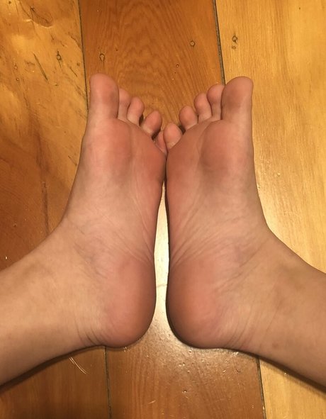 toesofmidna onlyfans sexy