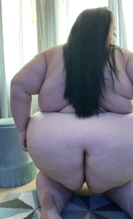 sweetaspeachesss nude onlyfans leaked