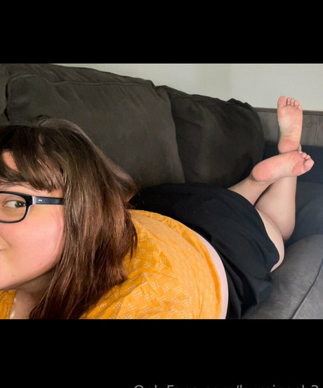 burninash3 boobs onlyfans