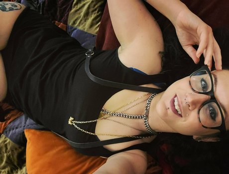 supergirlsnghostsfree joi onlyfans