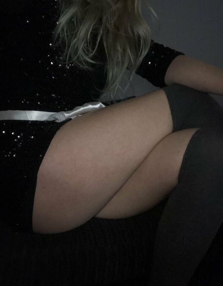 robyn sun porn onlyfans