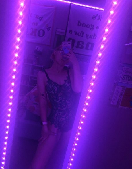 anna1001 onlyfans nude content