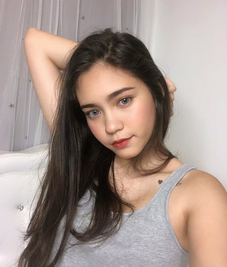 isabellefree onlyfans model images