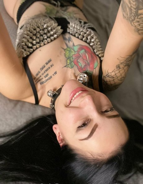 thornesharlotte nudes onlyfans leaked