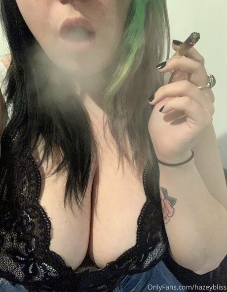 hazeybliss onlyfans leaks naked