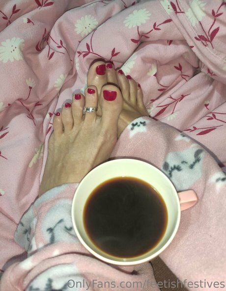 feetishfestives onlyfans photo