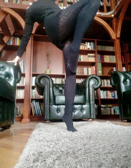 feetishfestives onlyfans naked leaks