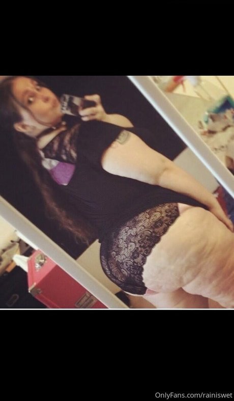 RainIsWet onlyfans naked