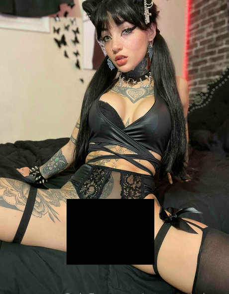 savannahskyex onlyfans post