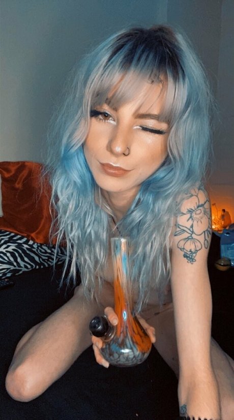 gothbitchbarbie naked on onlyfans