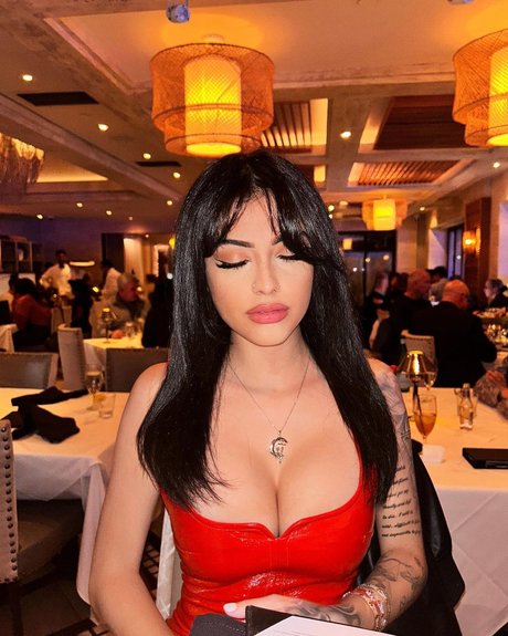 shemale handjob onlyfans free sexy images