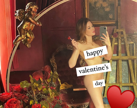 small tits asian onlyfans pretty pic