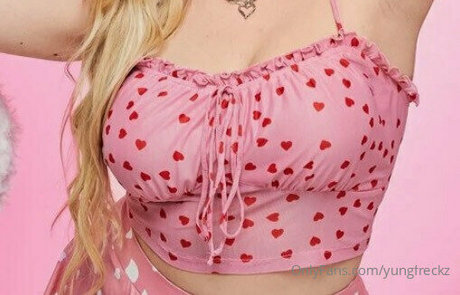 YungFreckz pretty pornstar image